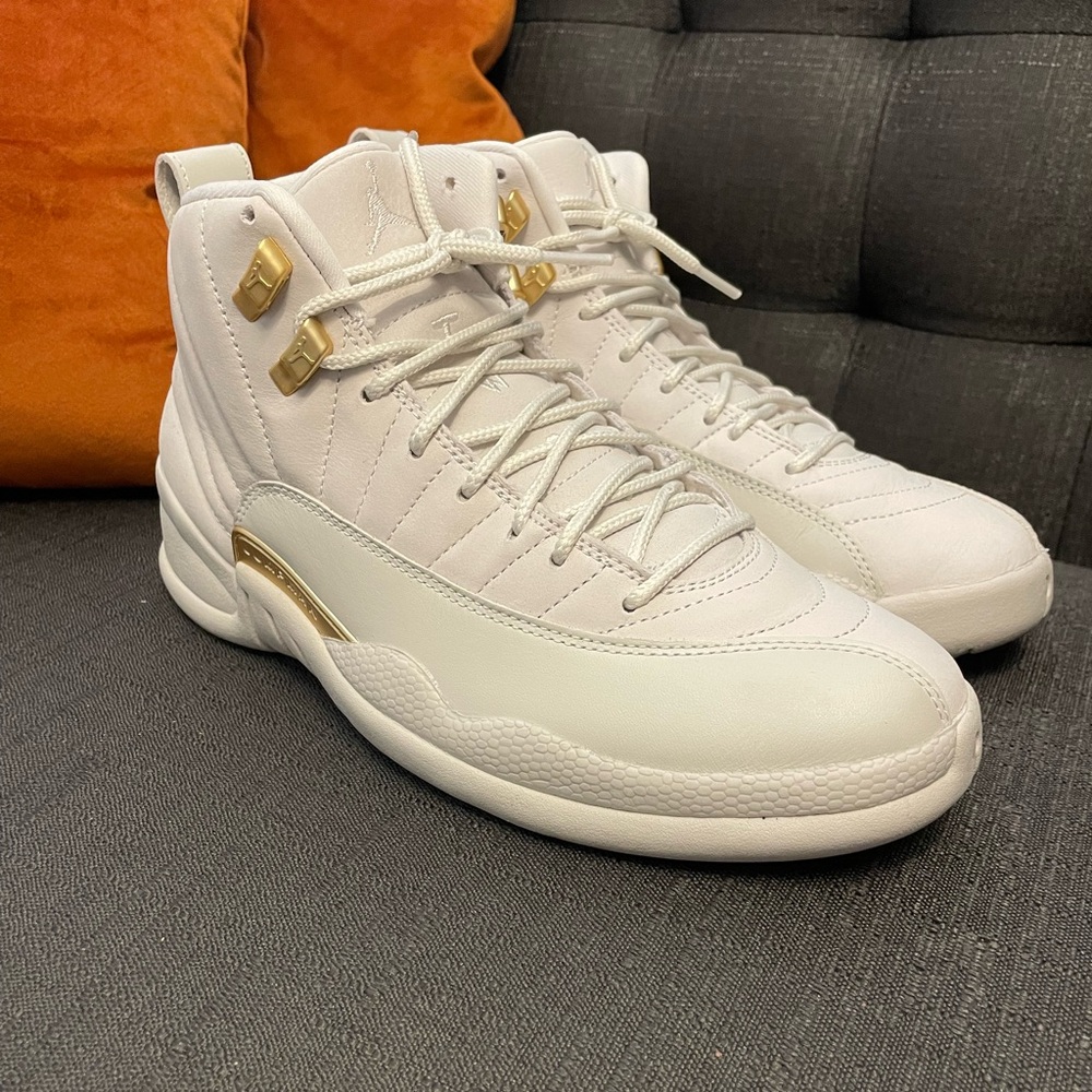 Jordan 12 Retro Phantom Metallic Gold